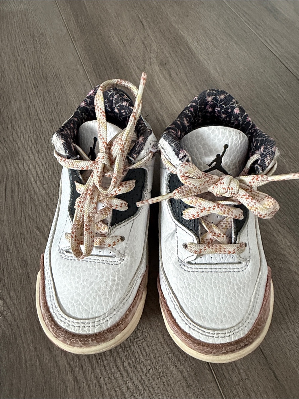 Jordan Kids White Sneakers with Pink Accents size 6C